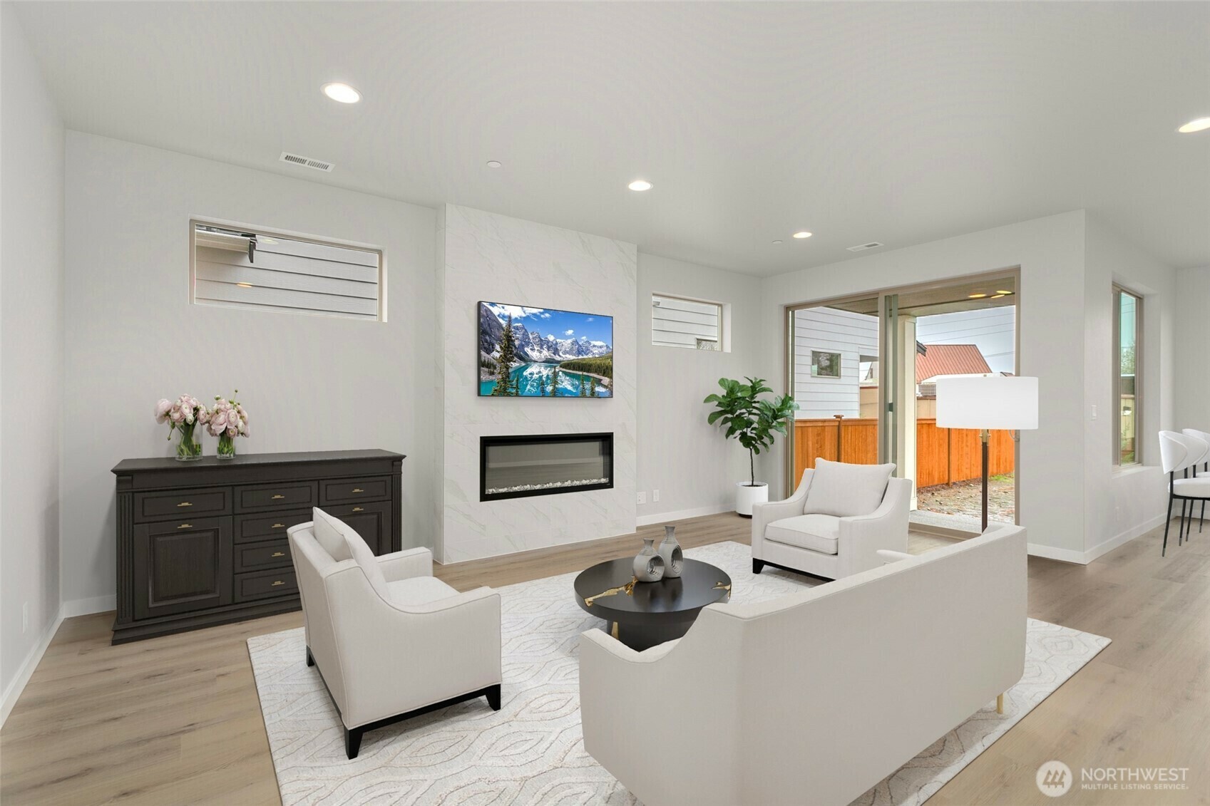 Property Photo: 13302 SE 238th Place 7 WA 98042