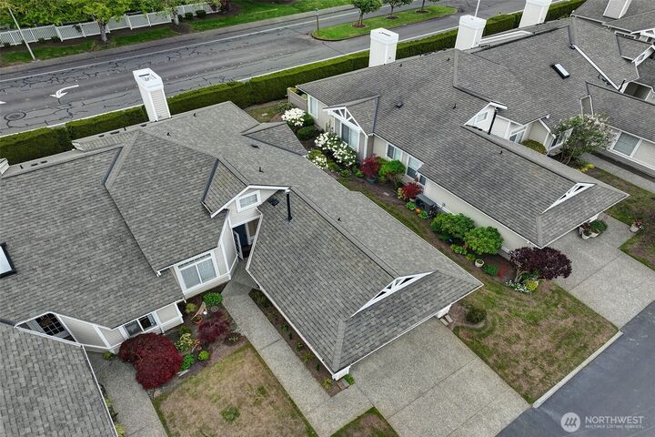 Property Photo:  23318  53rd Avenue S 3-4  WA 98032 