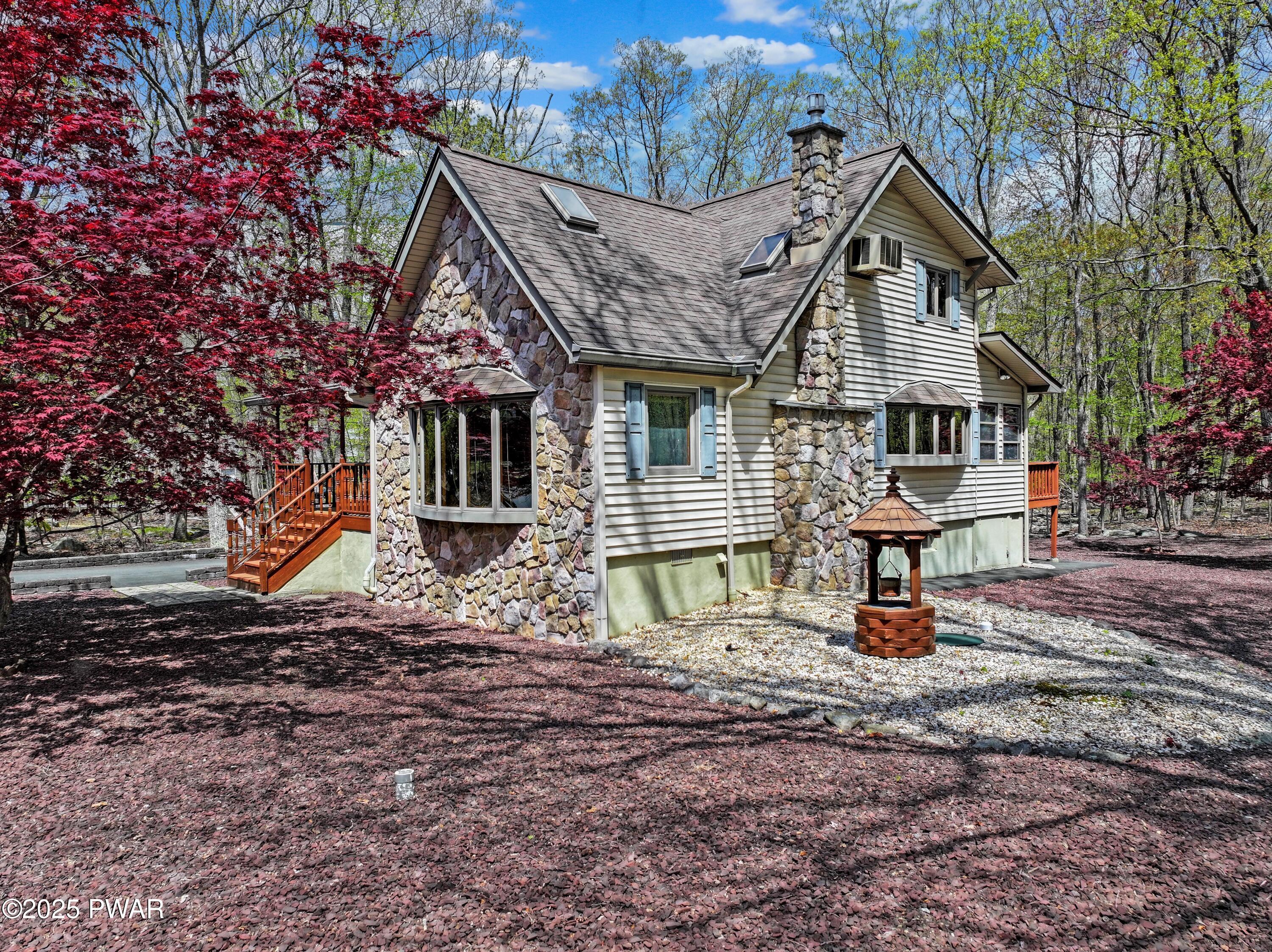 Property Photo: 109 Glenbrook Drive PA 18328