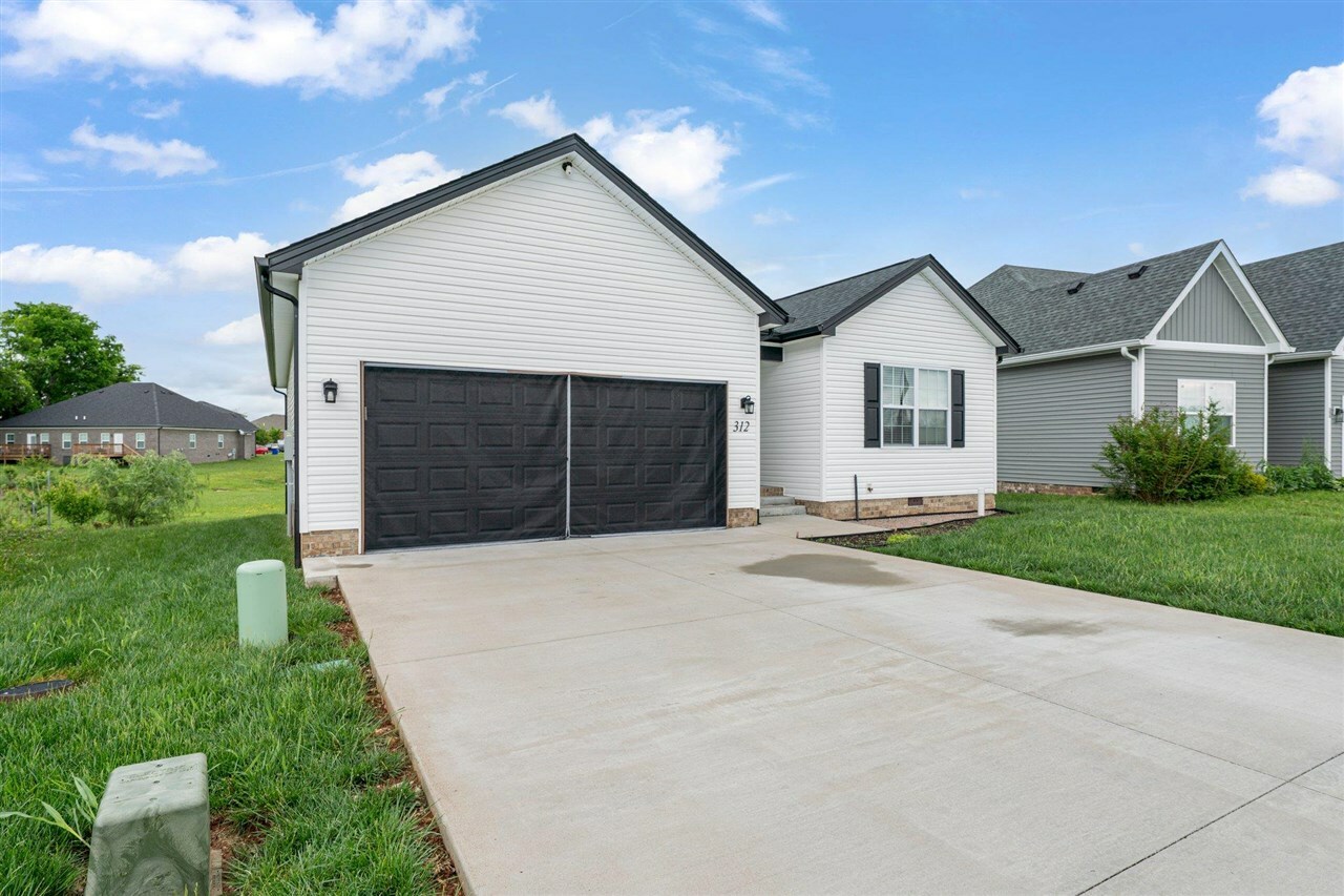 Property Photo: 312 Stone Hollow Lane KY 42101