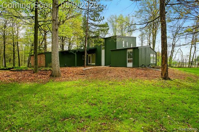 68051 Stoecker Lane  Richmond MI 48062 photo
