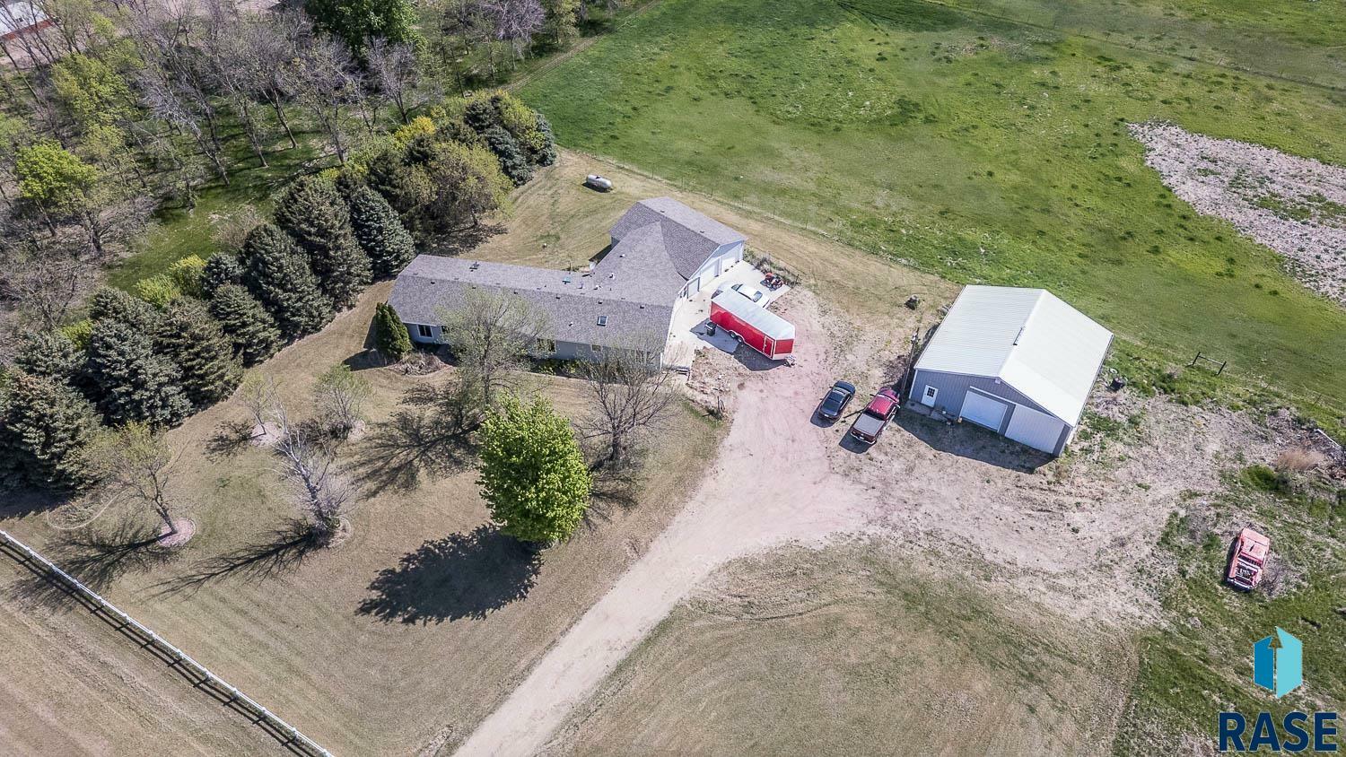 27738 469th Ave  Lennox SD 57039 photo