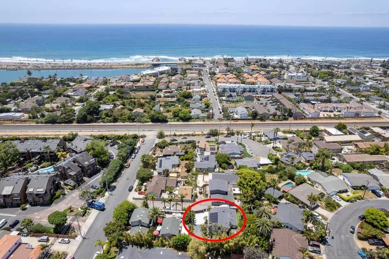 Property Photo: 460 Chinquapin Ave. CA 92008