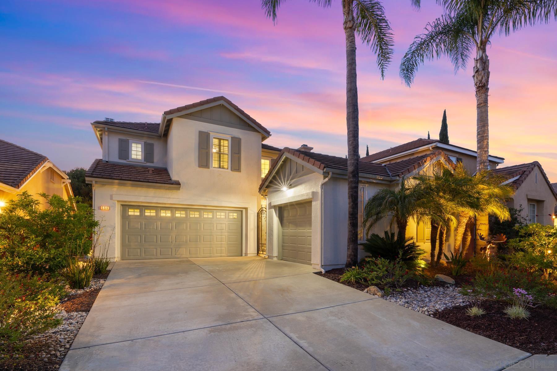 Property Photo: 554 Golf Glen Dr CA 92069