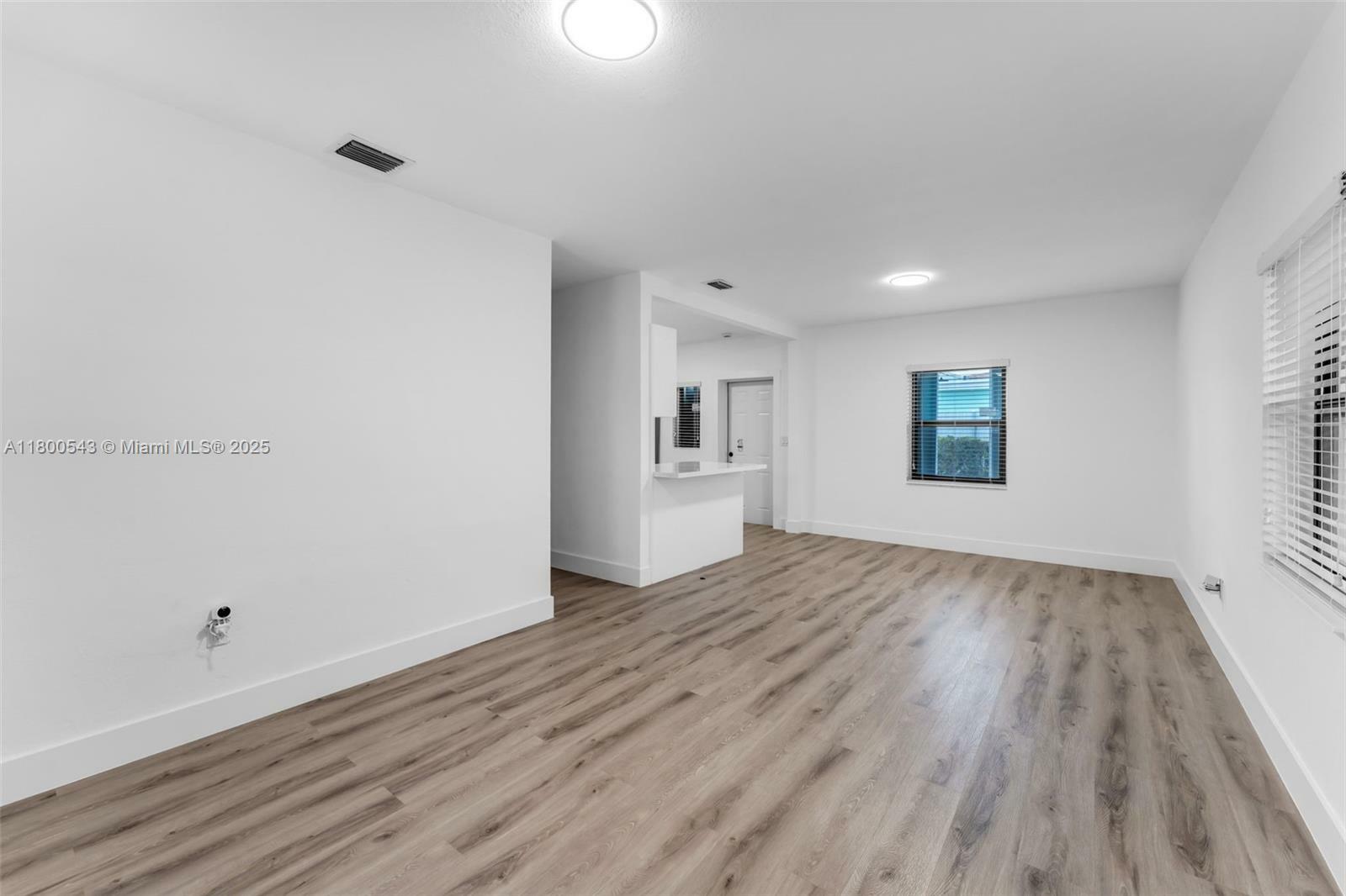 Property Photo: 14401 Pierce St FL 33176