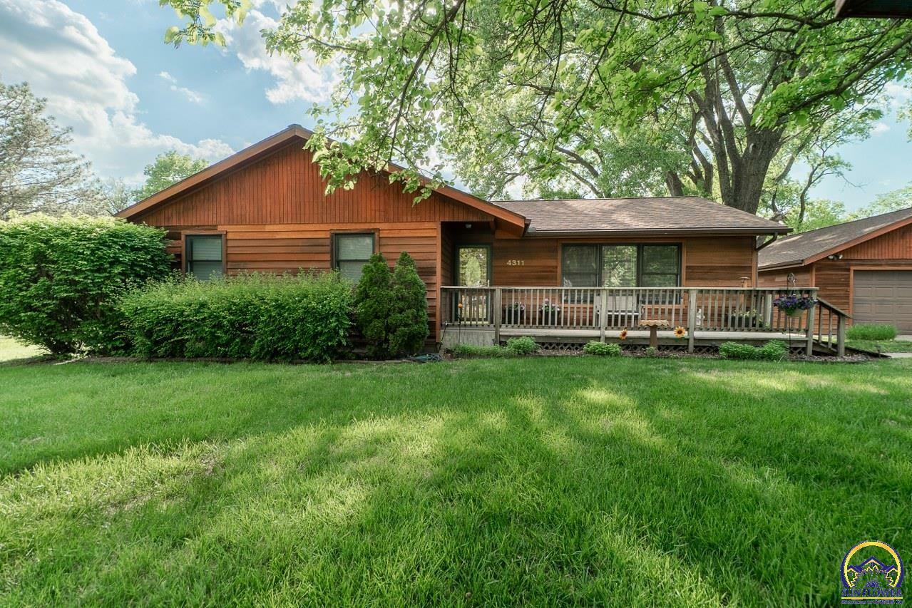 Property Photo: 4311 NW Westgate Rd KS 66618