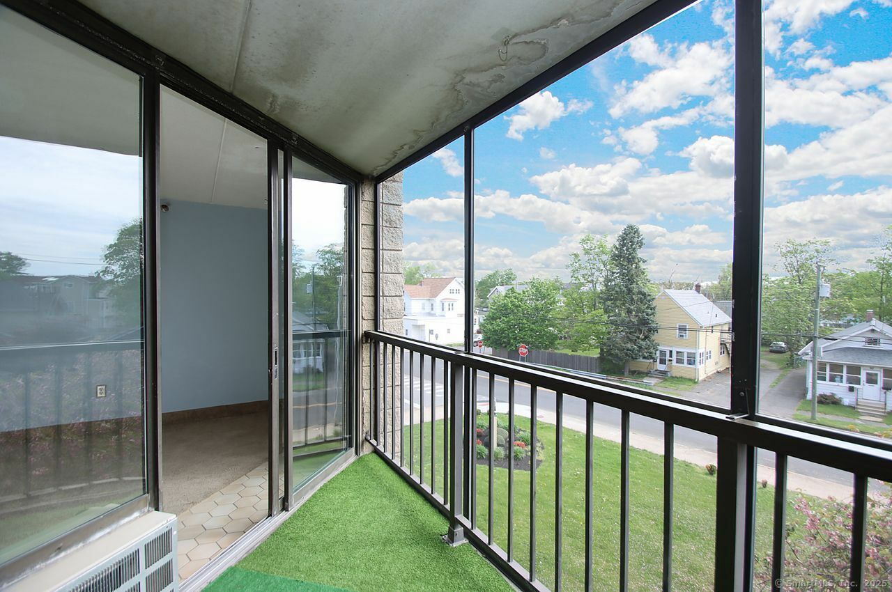 Property Photo: 140 Captain Thomas Boulevard 307 CT 06516