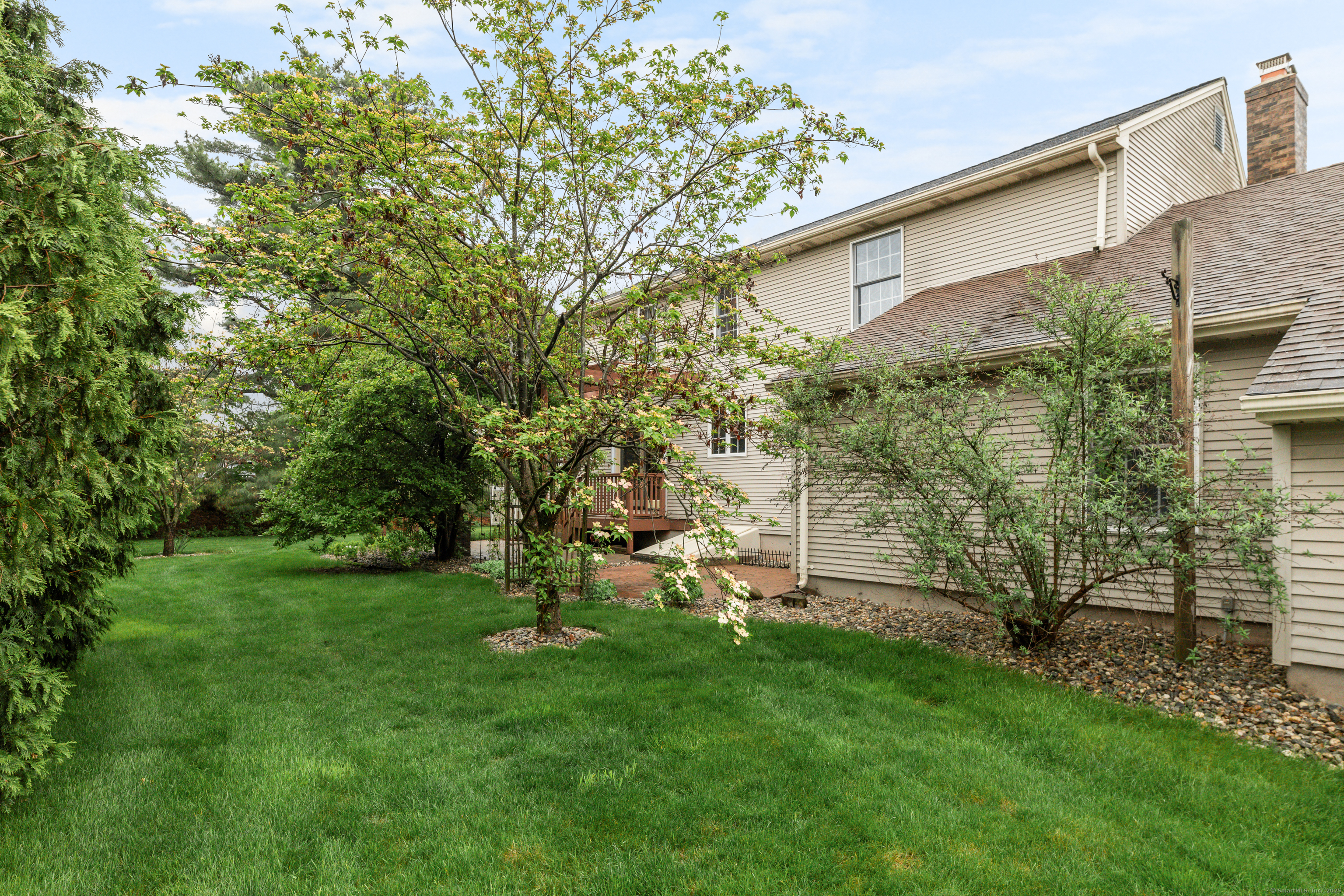 Property Photo: 362 Pleasant Street CT 06489