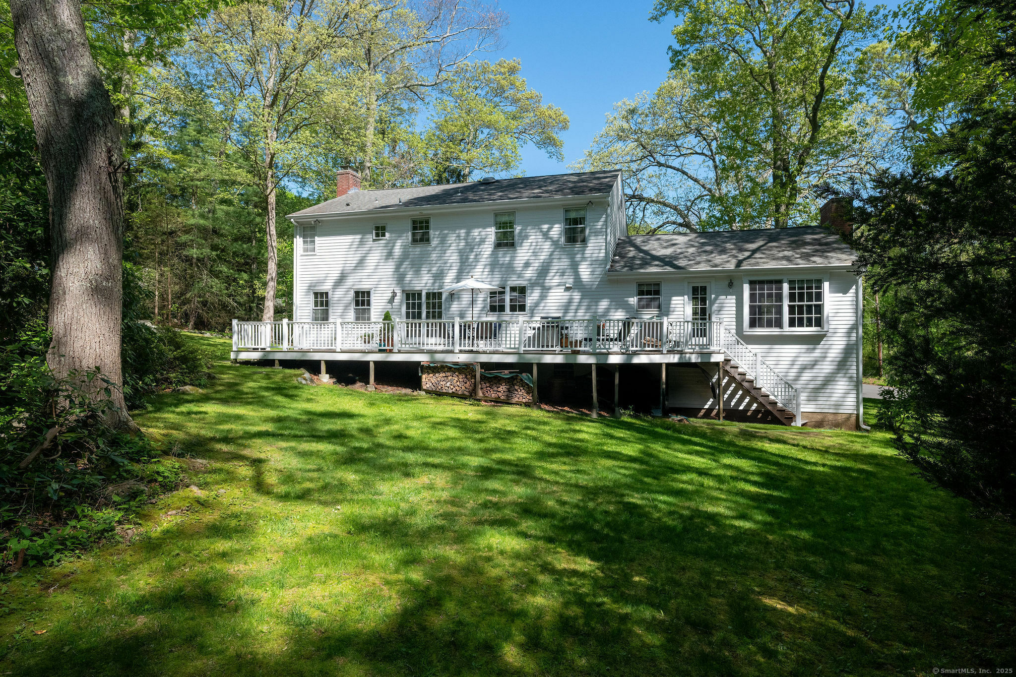 Property Photo: 15 Saxon Road CT 06443