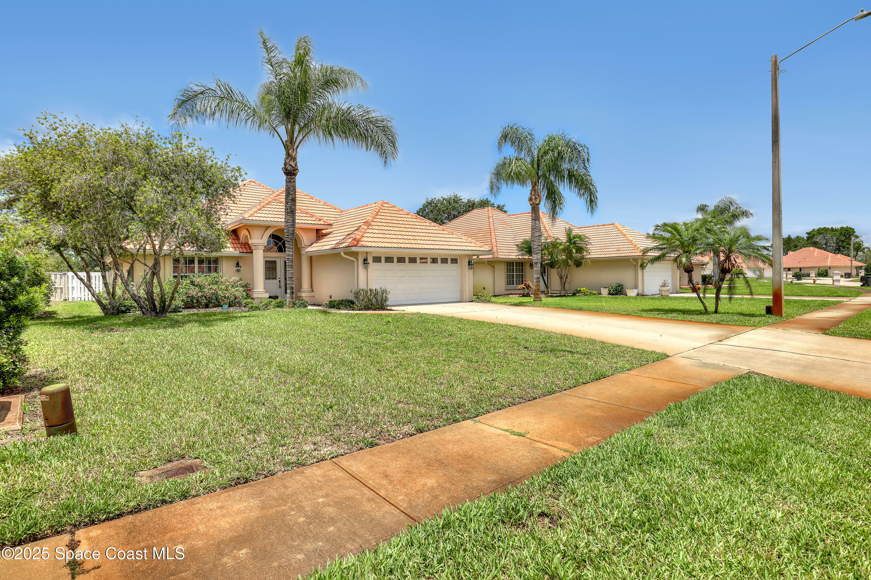 Property Photo: 1850 James Circle FL 32780