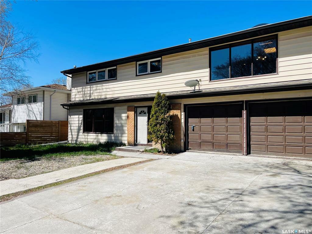 Property Photo: 4306 Castle Road SK S4S 4W3
