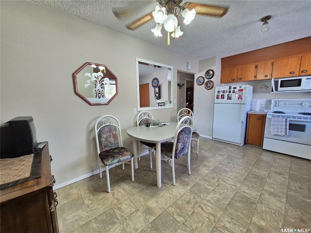 Property Photo: 210 Harvey Bay SK S4H 2S7