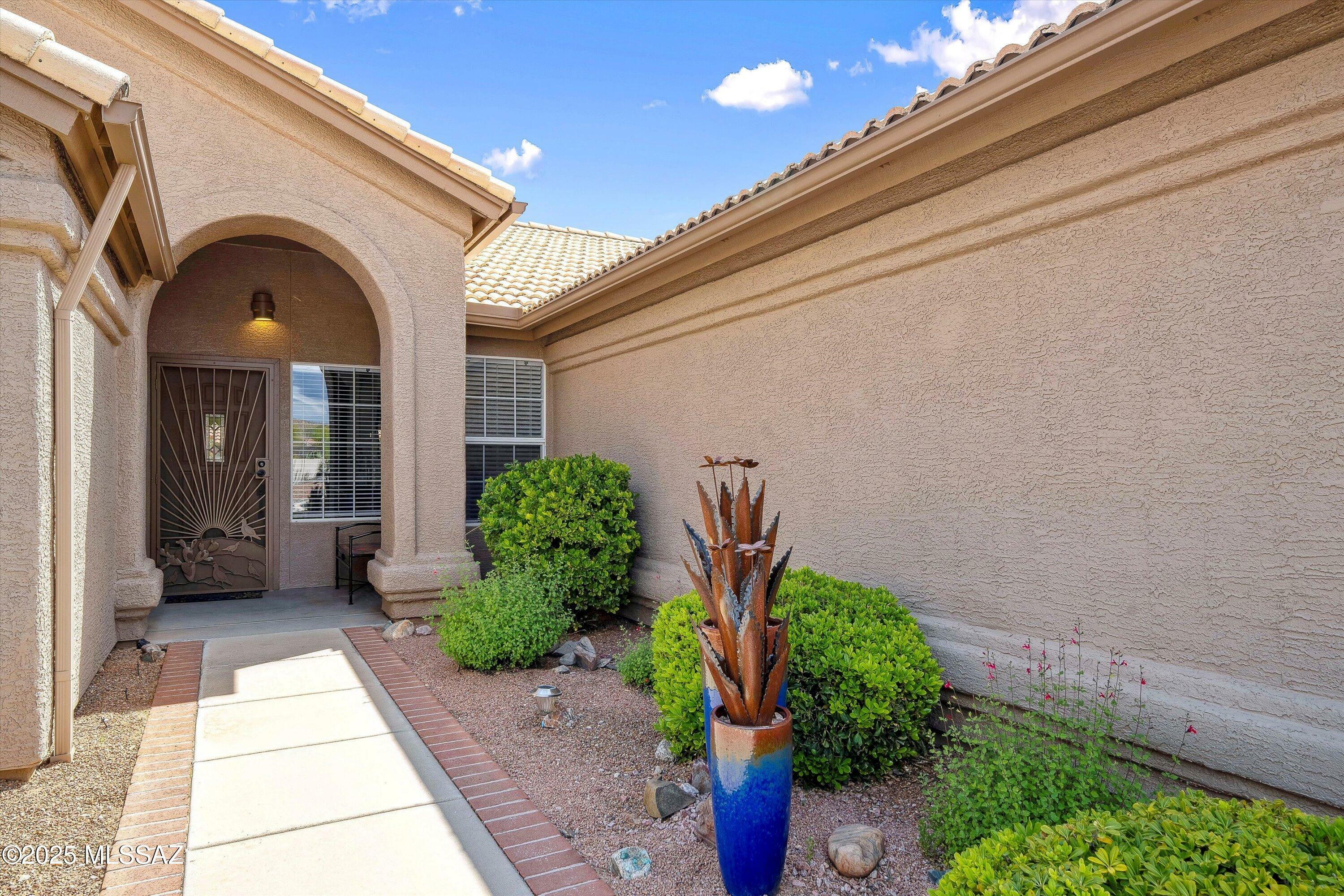 Property Photo: 65749 E Mesa Ridge Court AZ 85739