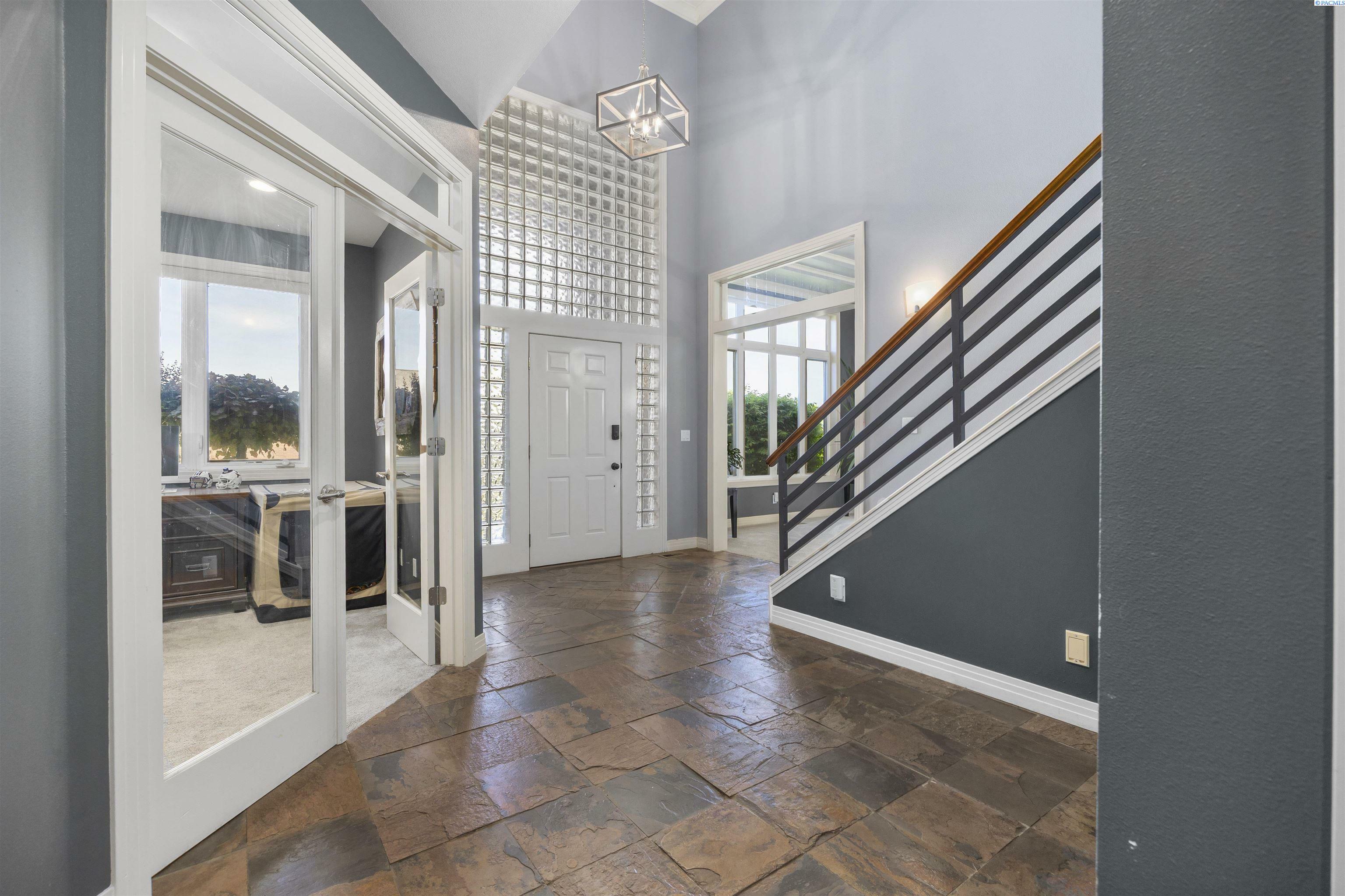 Property Photo: 3501 W 42nd Ave WA 99337