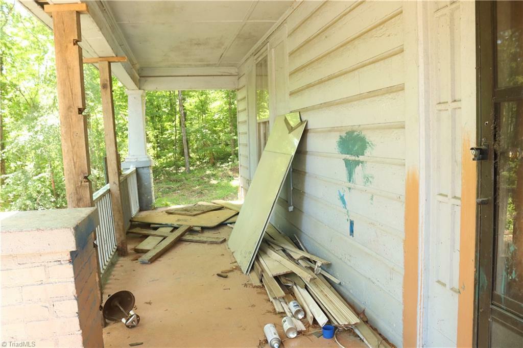 Property Photo: 1433 Larkin Street NC 27262