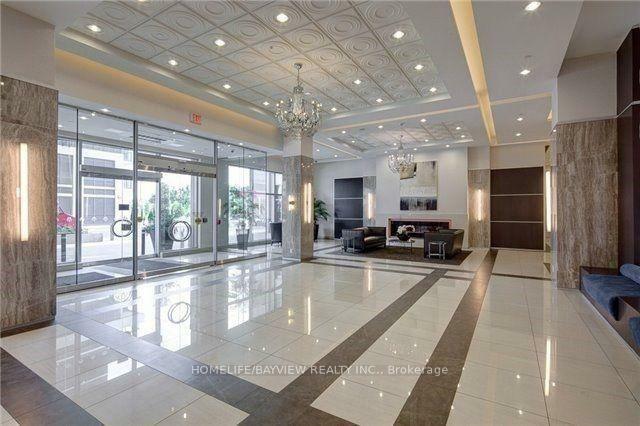 Property Photo: 7167 Yonge Street 1212 ON L3T 0E1