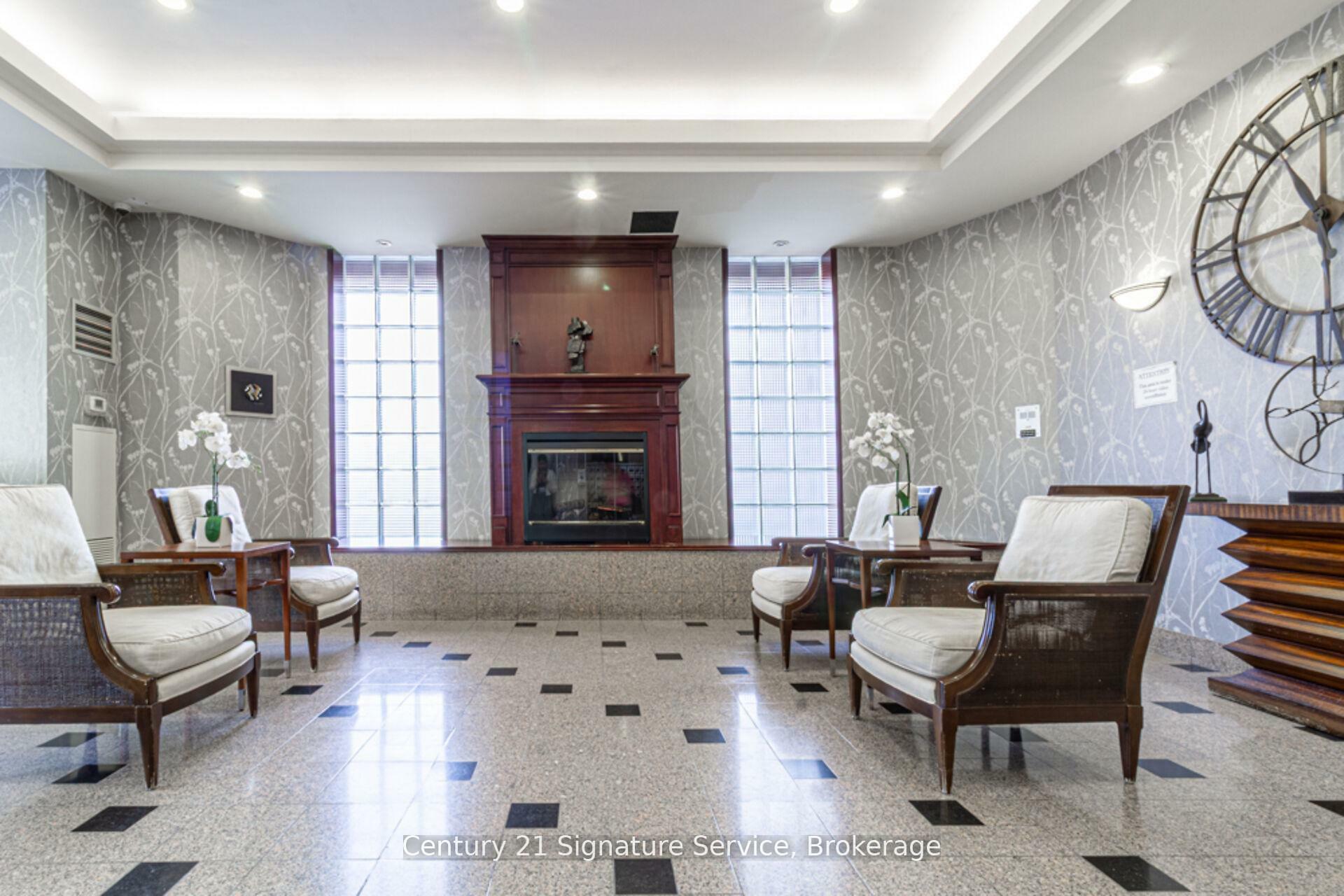 Property Photo: 3605 Kariya Drive 310 ON L5B 3J4