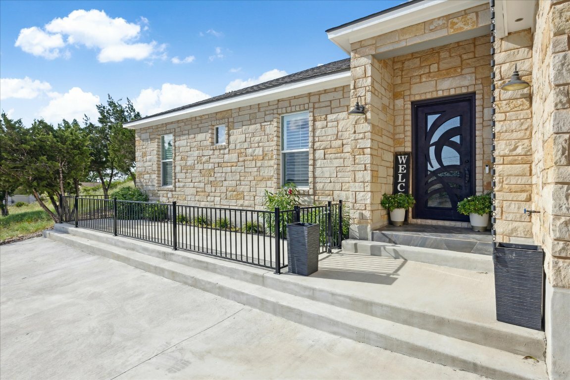 Property Photo: