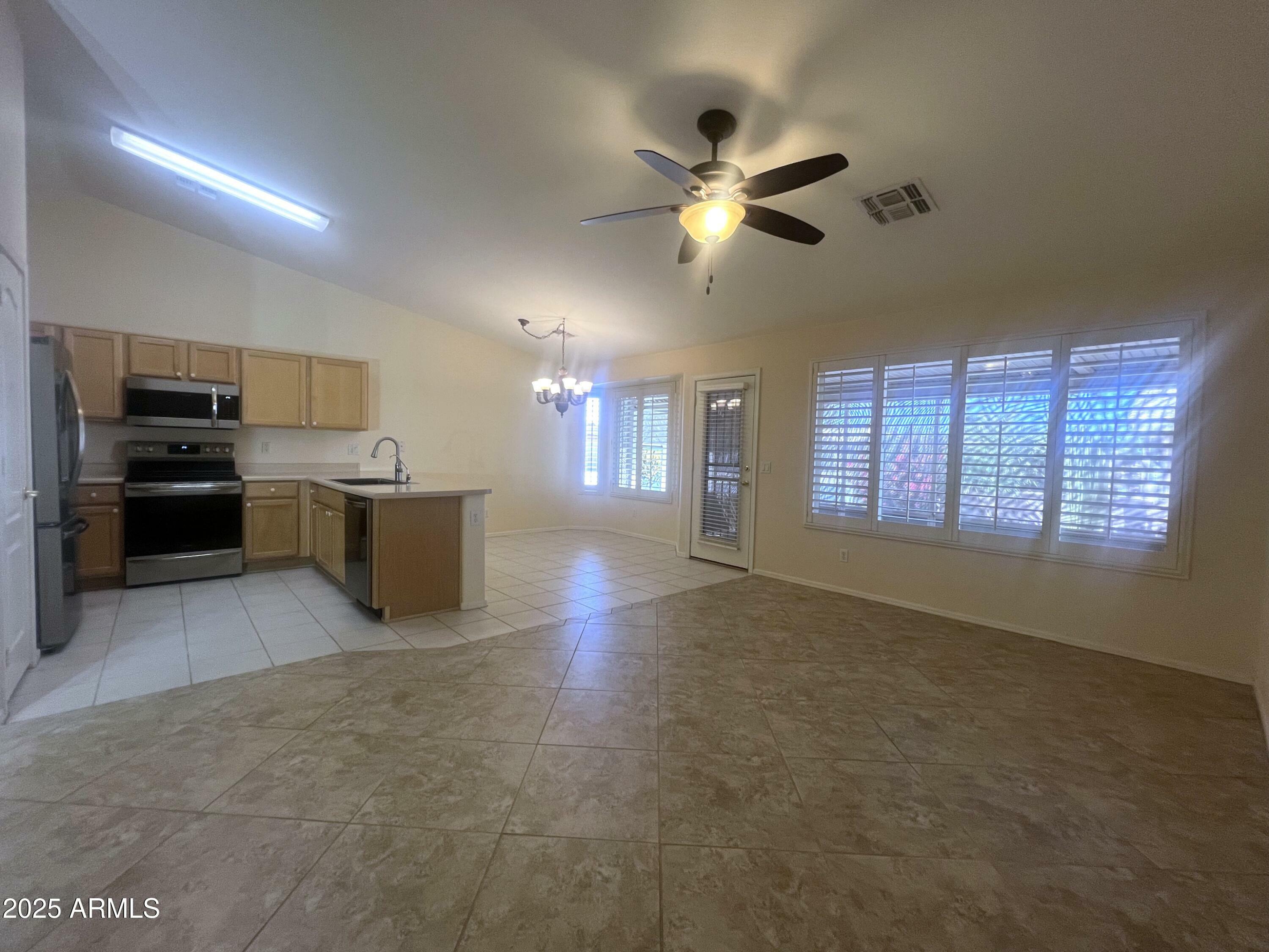 Property Photo: 1320 E Bellerive Drive AZ 85249