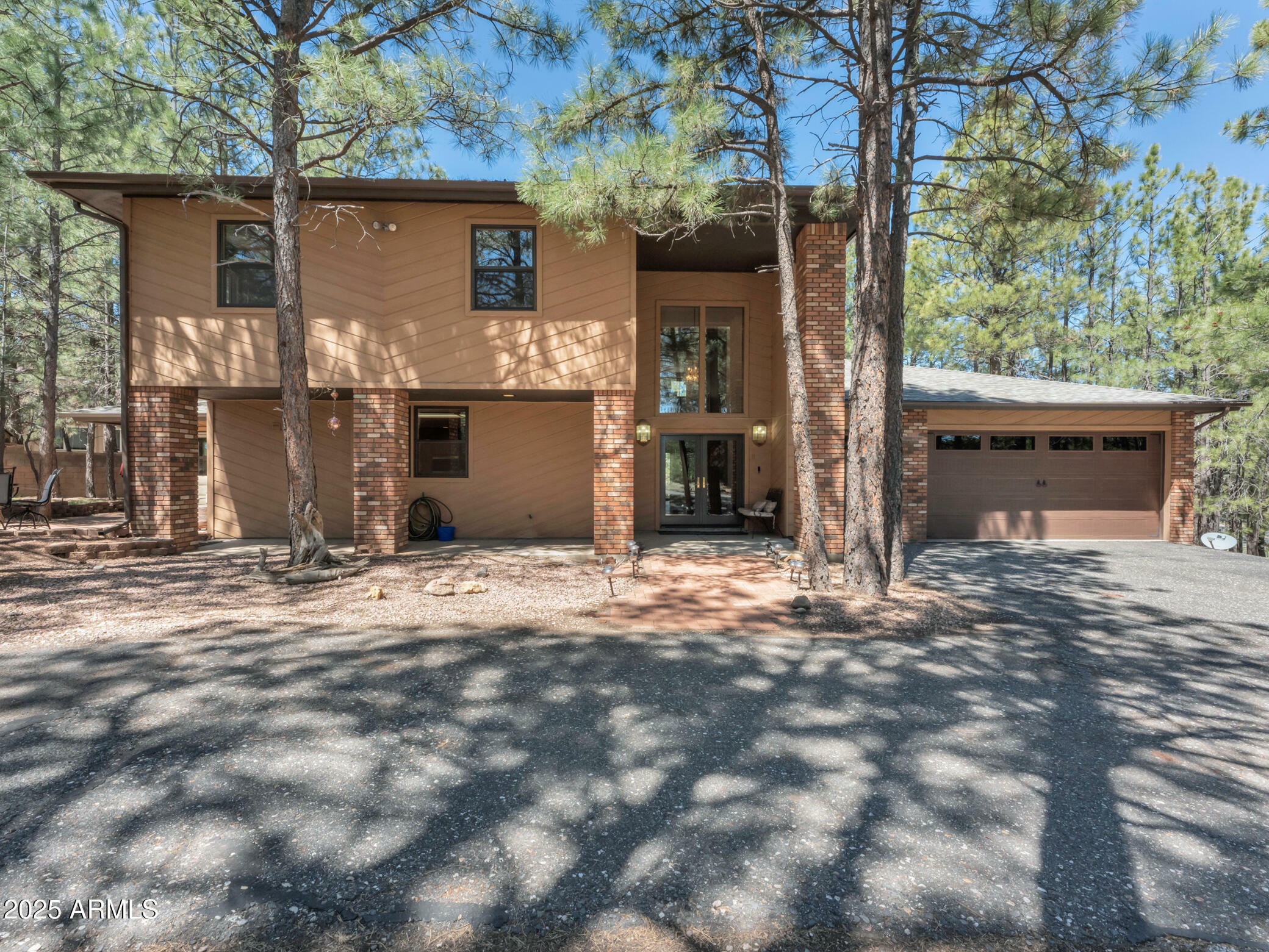 Property Photo: 951 N Sky View Street AZ 86004