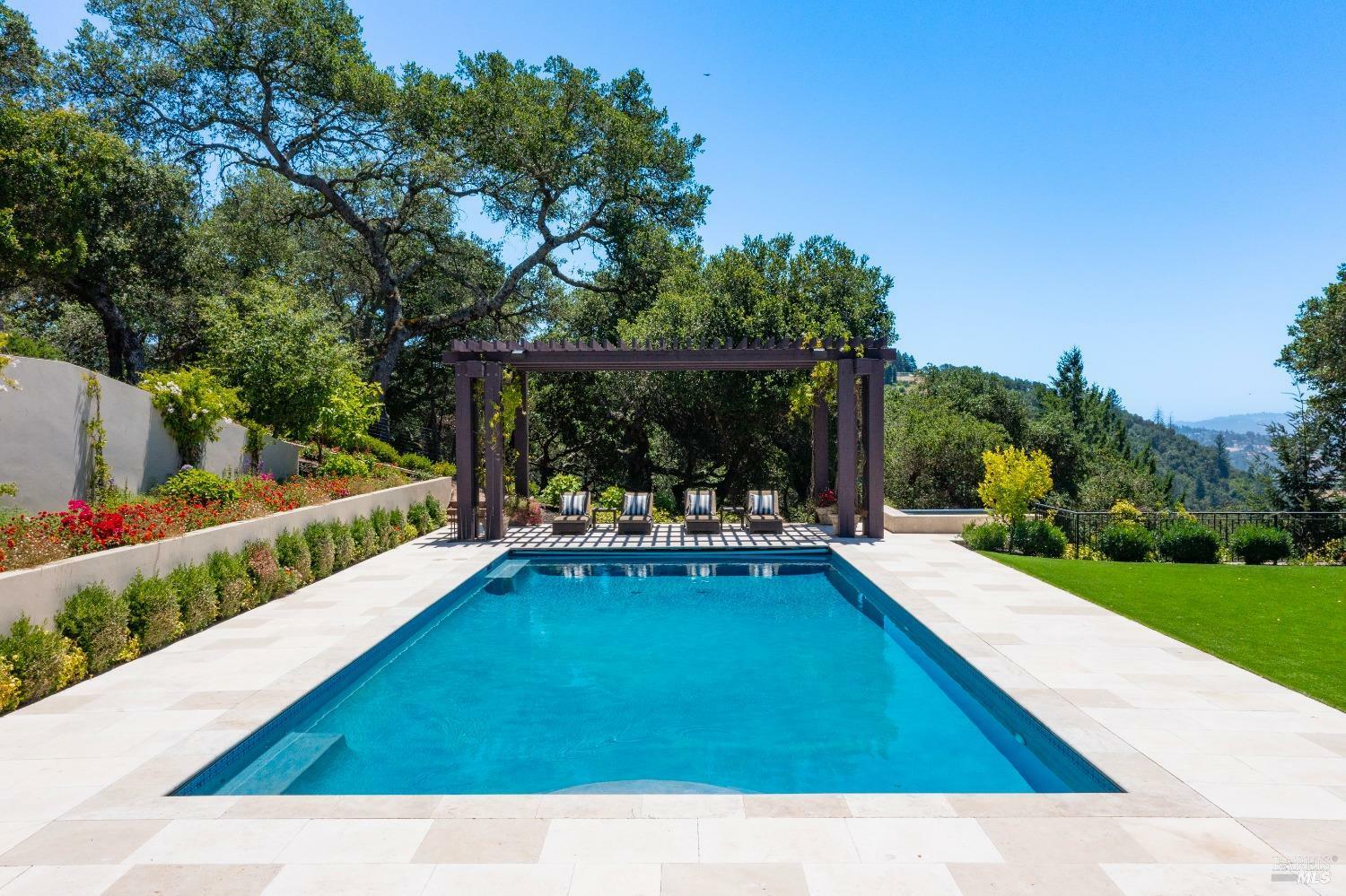 Property Photo: 800 Shiloh Glen CA 95403