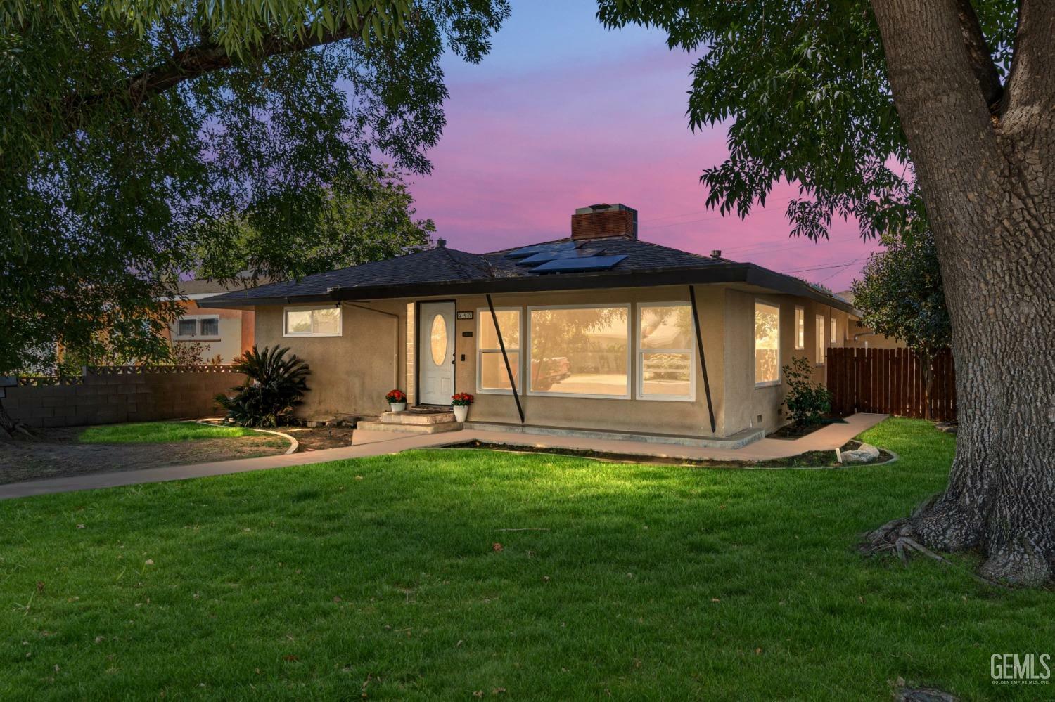 295 Walnut Street  Shafter CA 93263 photo