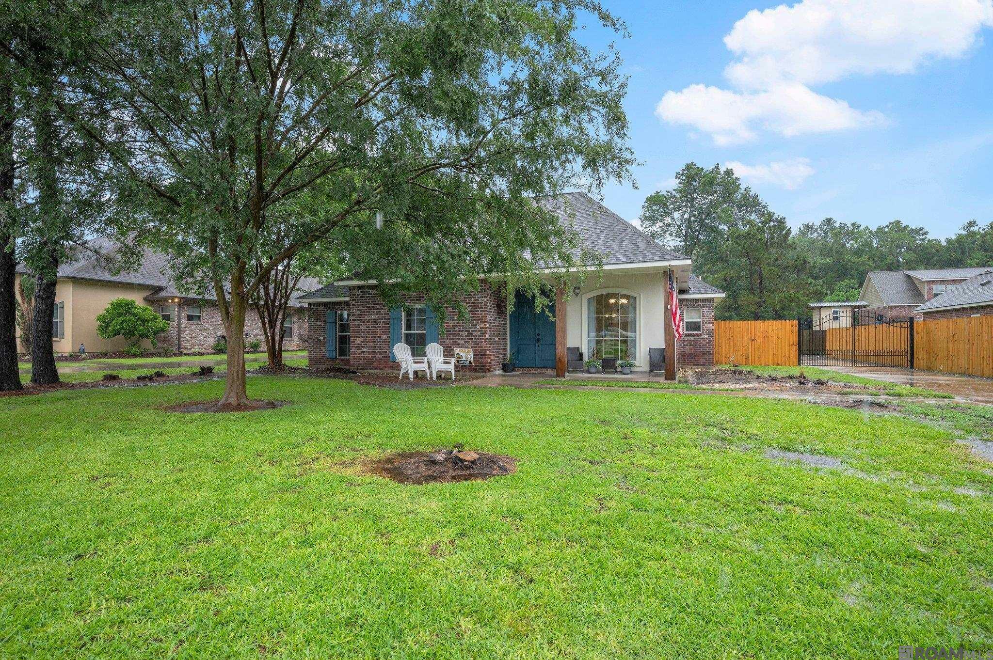 12108 Coueron Dr  St Amant LA 70774 photo