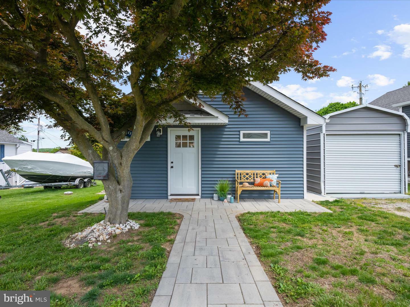 Property Photo: 13 Pennsylvania Avenue MD 21919