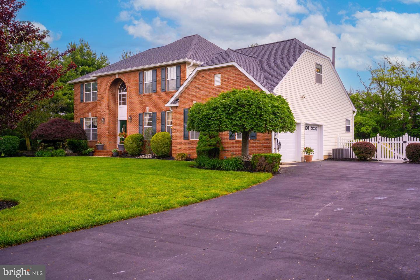 Property Photo: 10 Magnolia Court NJ 08831