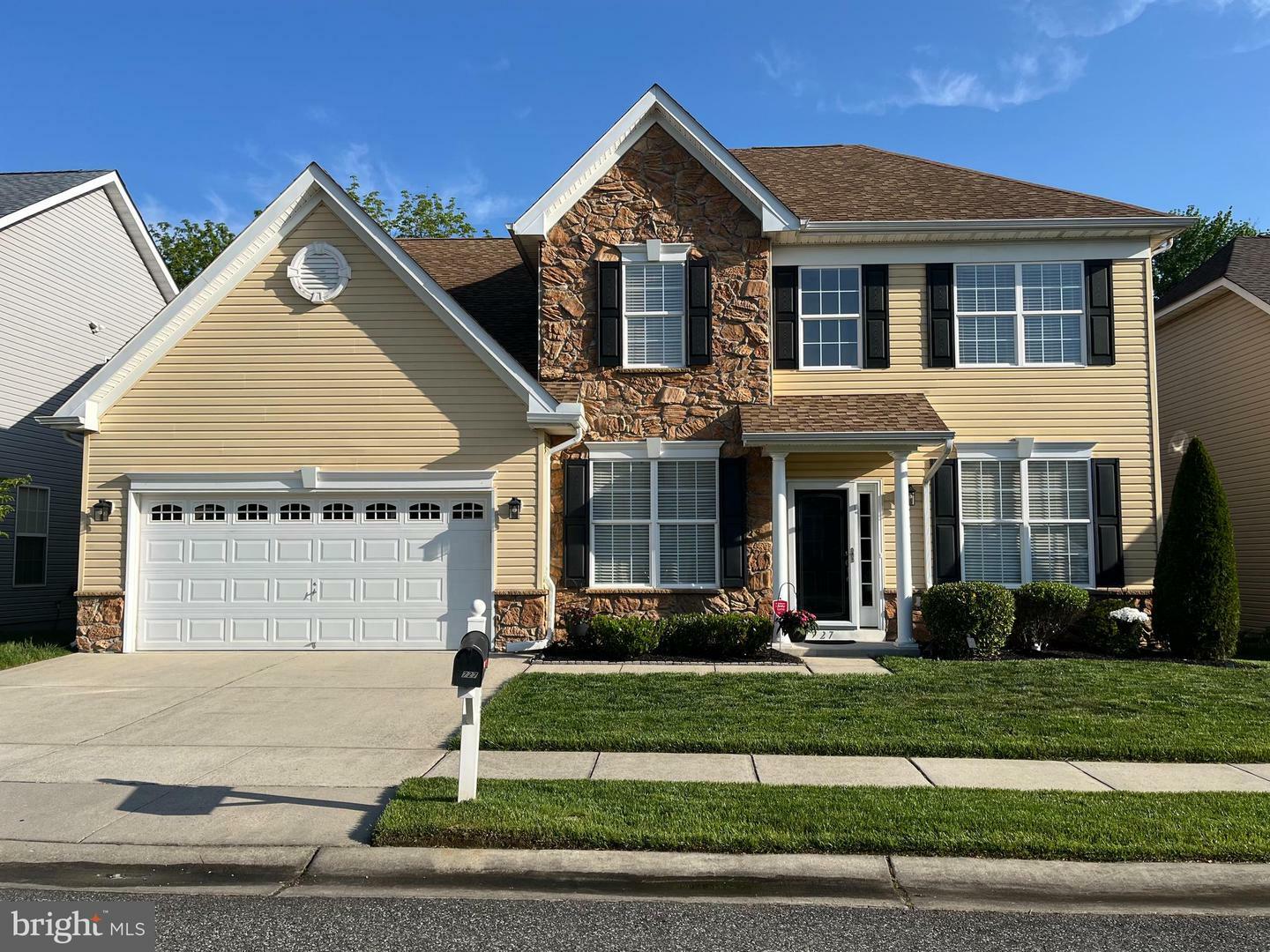 Property Photo: 727 Weatherby Drive NJ 08096