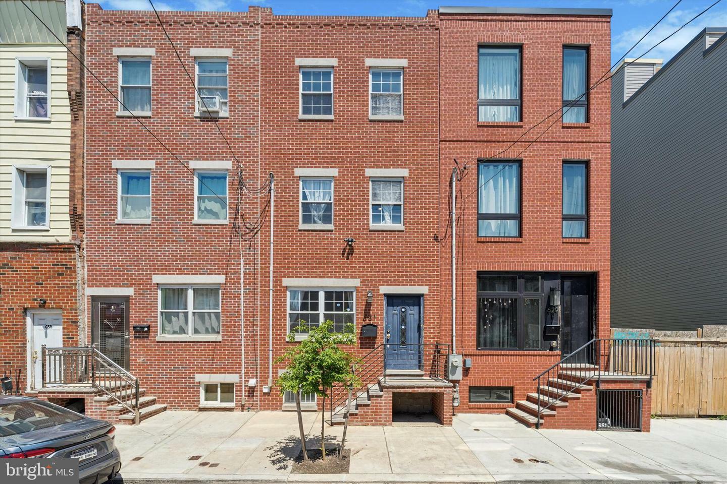 631 McKean Street  Philadelphia PA 19148 photo