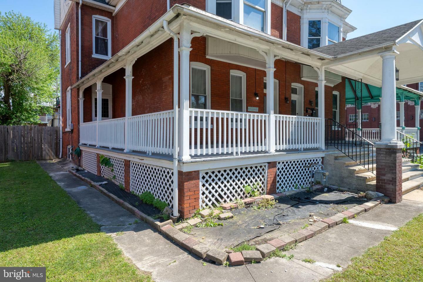 Property Photo: 662 Linden Avenue PA 17404