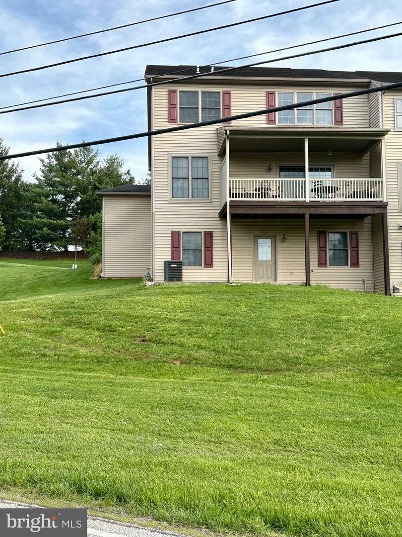 Property Photo: 2 Kingswood Drive PA 17339