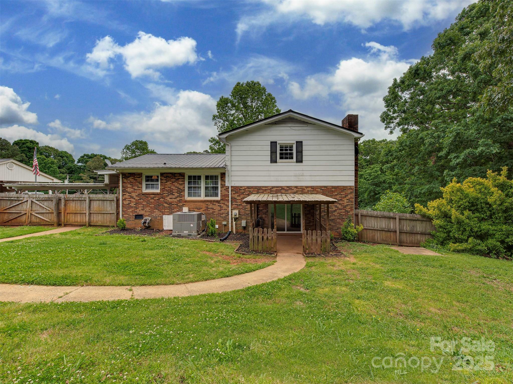 Property Photo: 1040 Spring Drive NC 28052