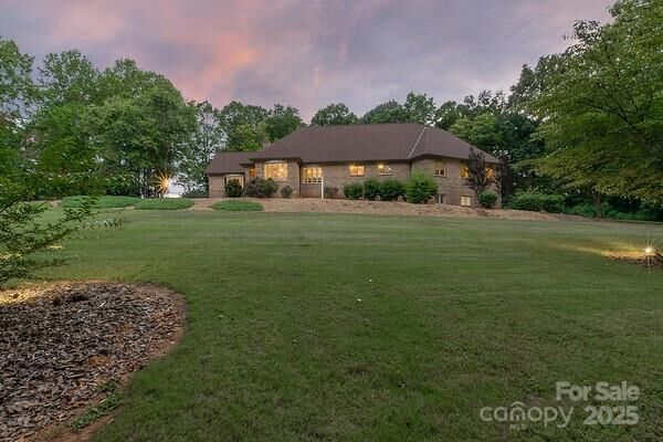 Property Photo: 260 Burkhart Road NC 27292