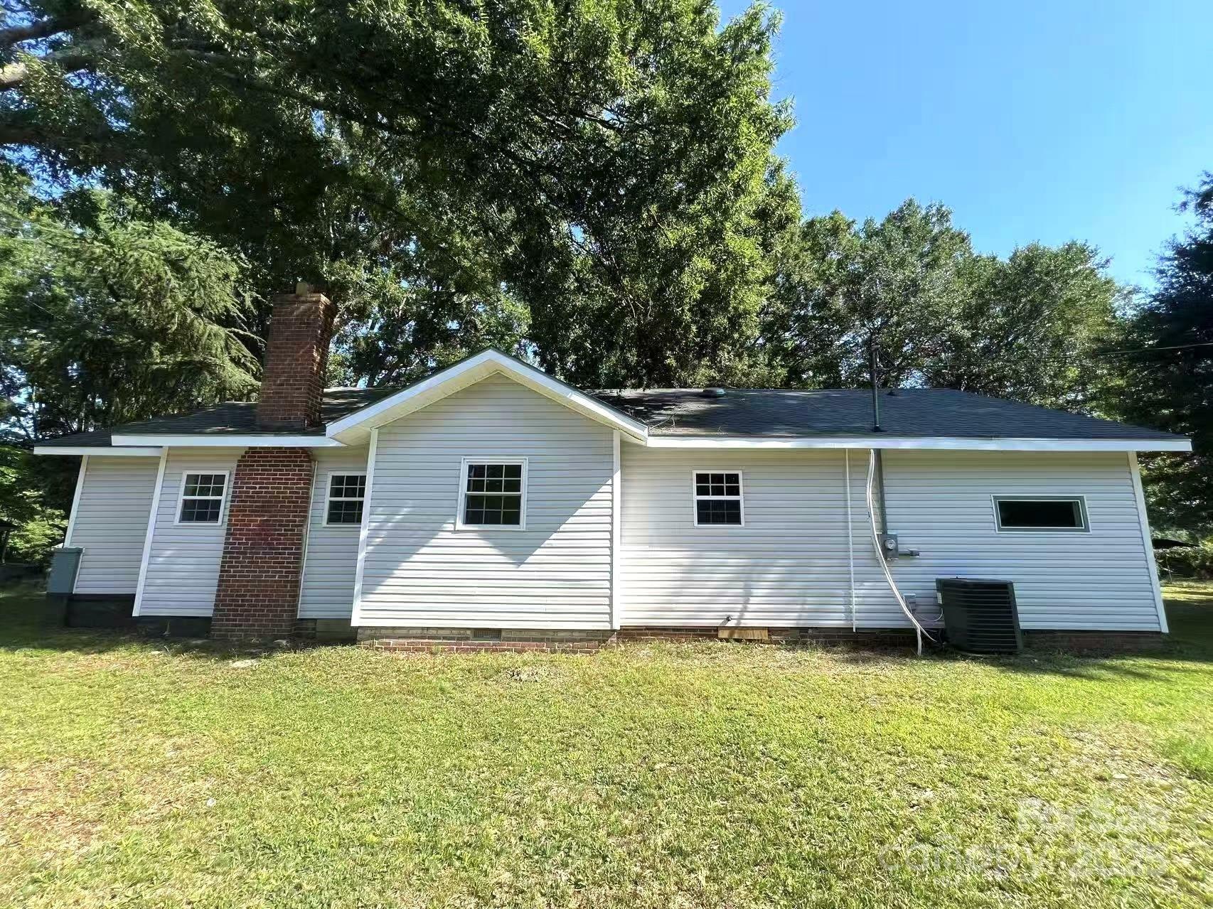 Property Photo: 345 Mountain View Street NC 28052