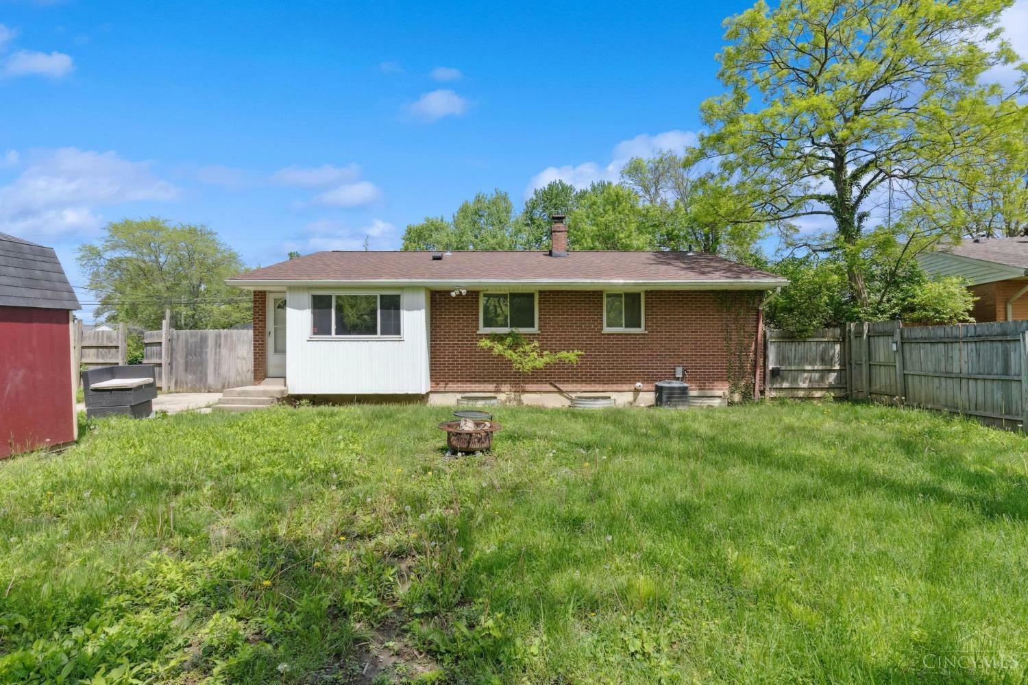 Property Photo: 2609 Royal Glen Drive OH 45239
