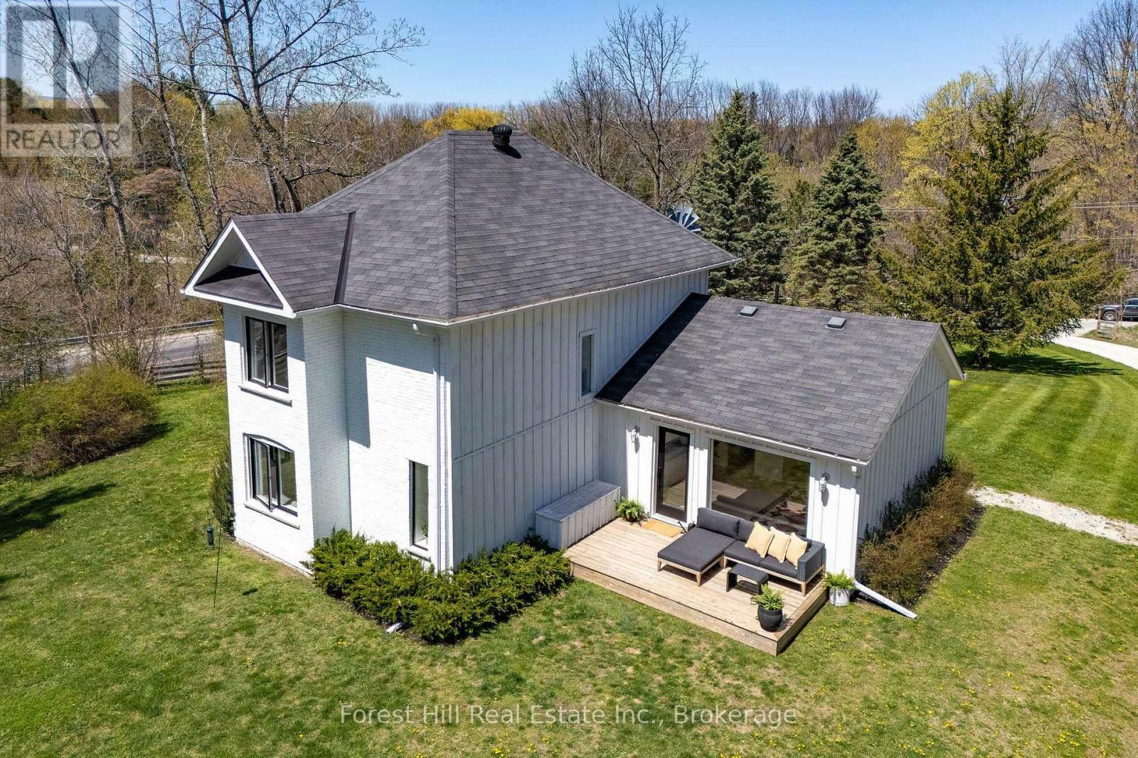 Property Photo: 7599 36/37 Nottawasaga Sideroad East ON L0M 1P0