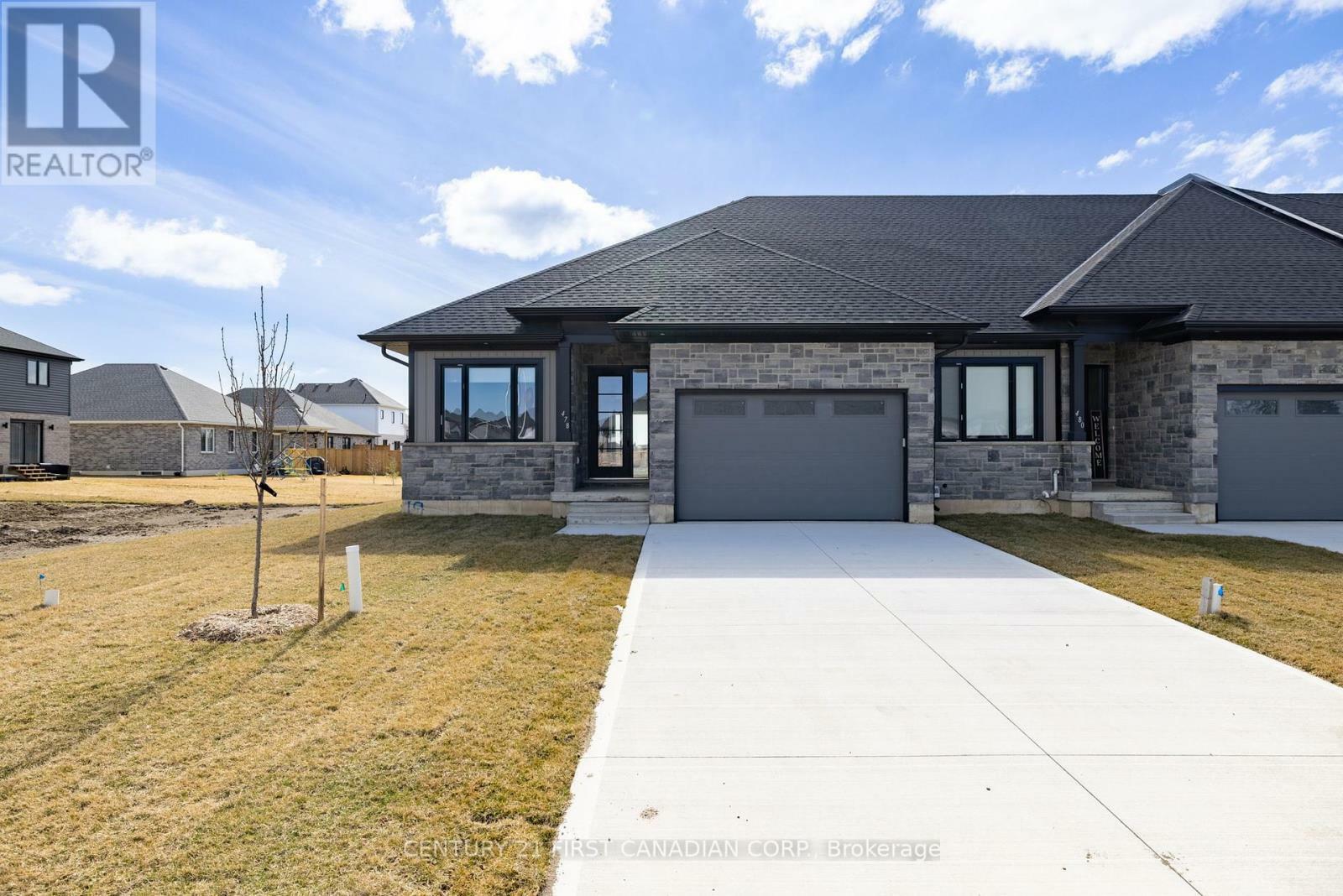 Property Photo: 32 Postma Crescent 5 ON N0M 1A0