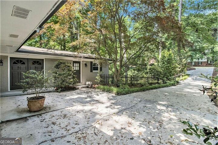 Property Photo:  6590 Williamson Drive NE  GA 30328 