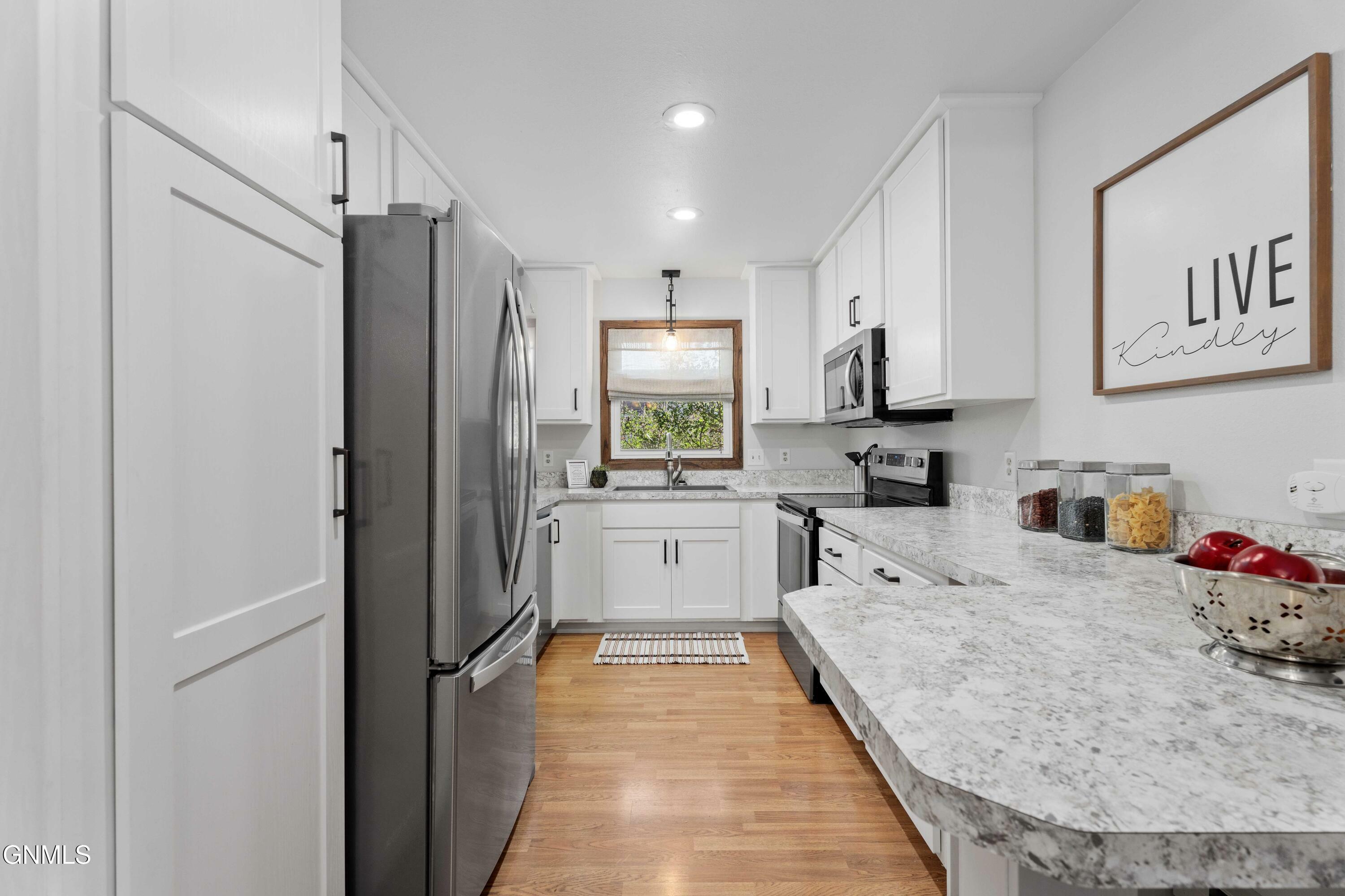 Property Photo: 821 E Wachter Avenue ND 58504