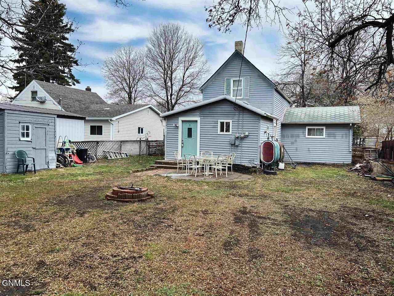 Property Photo: 25 1st Street SW ND 58781