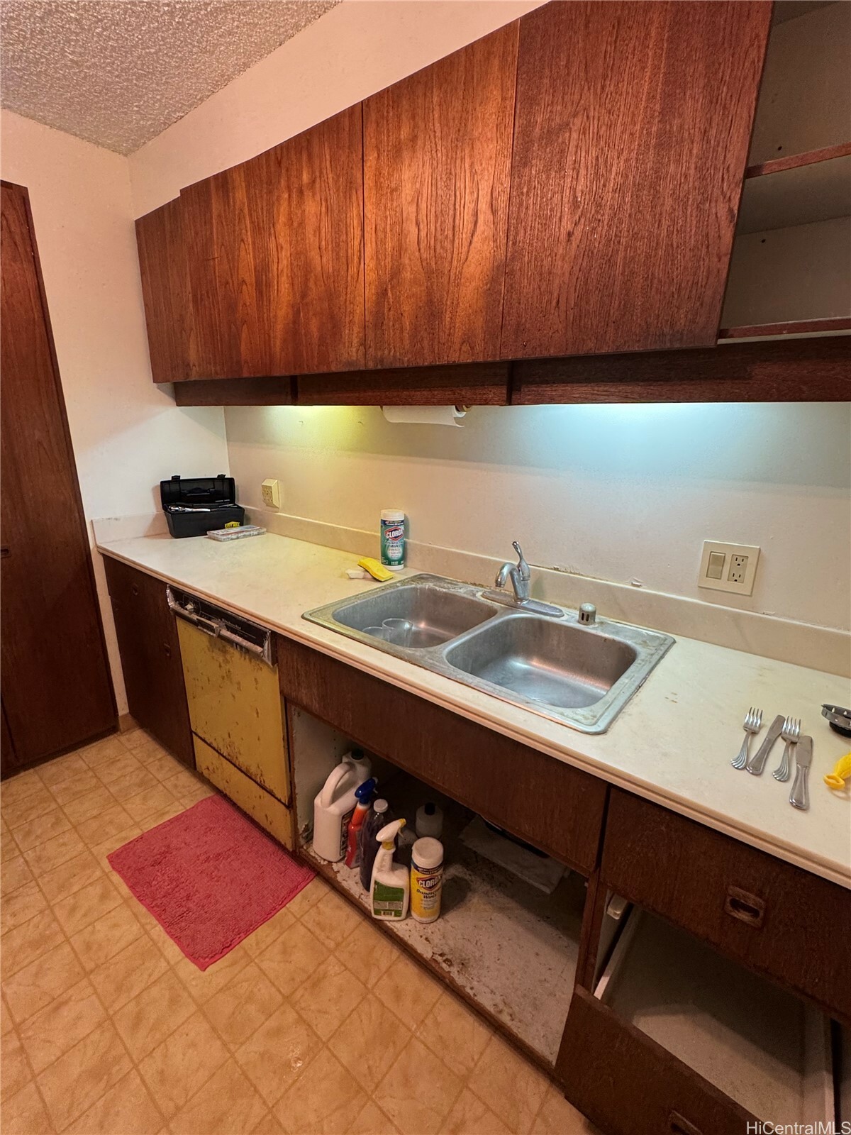 Property Photo: 1910 Ala Moana Boulevard 27A HI 96815