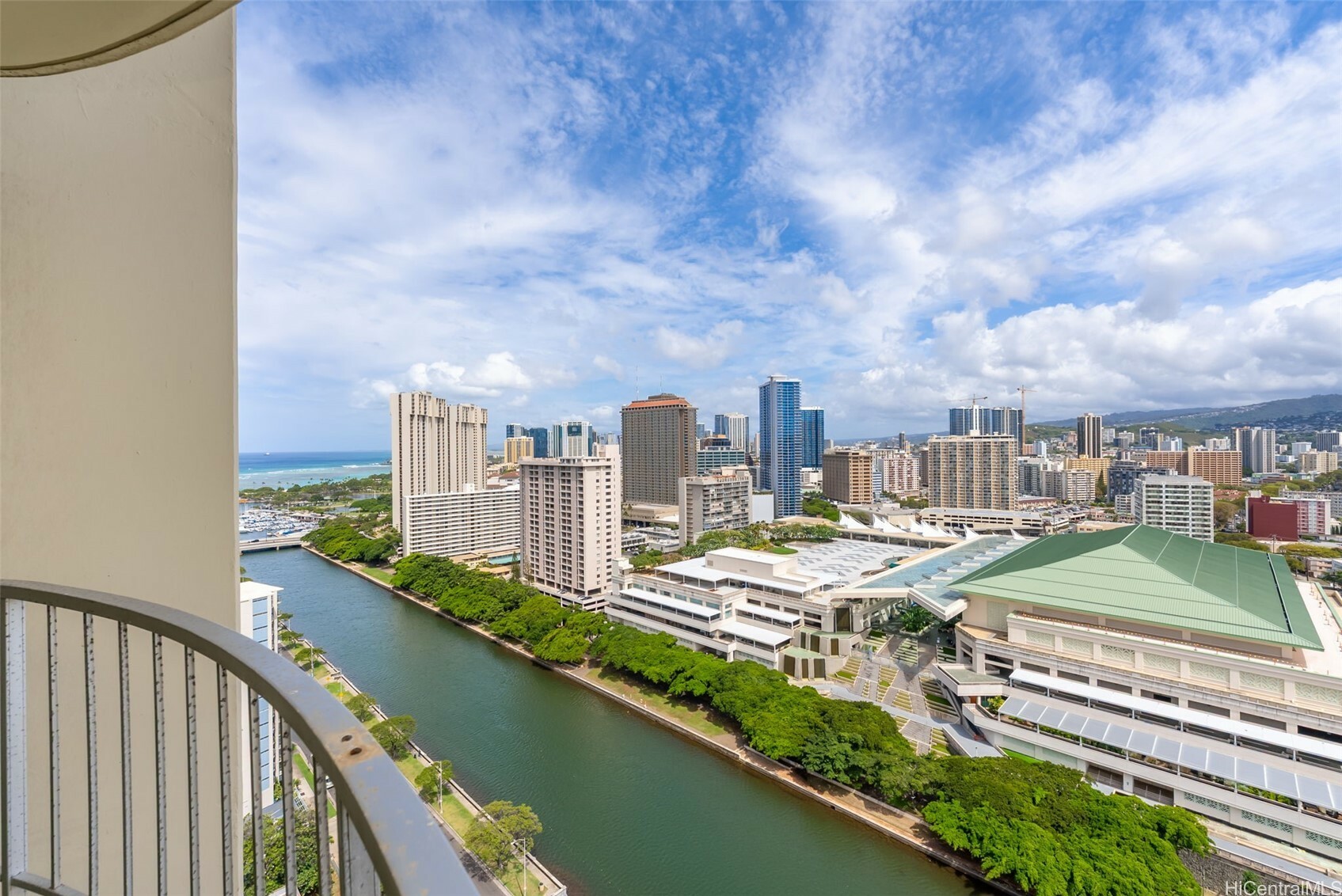 Property Photo: 1717 Ala Wai Boulevard 2705 HI 96815