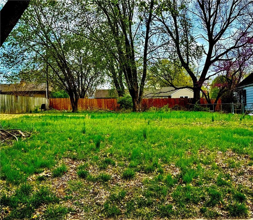 2805 S Fuller Avenue  Independence MO 64052 photo