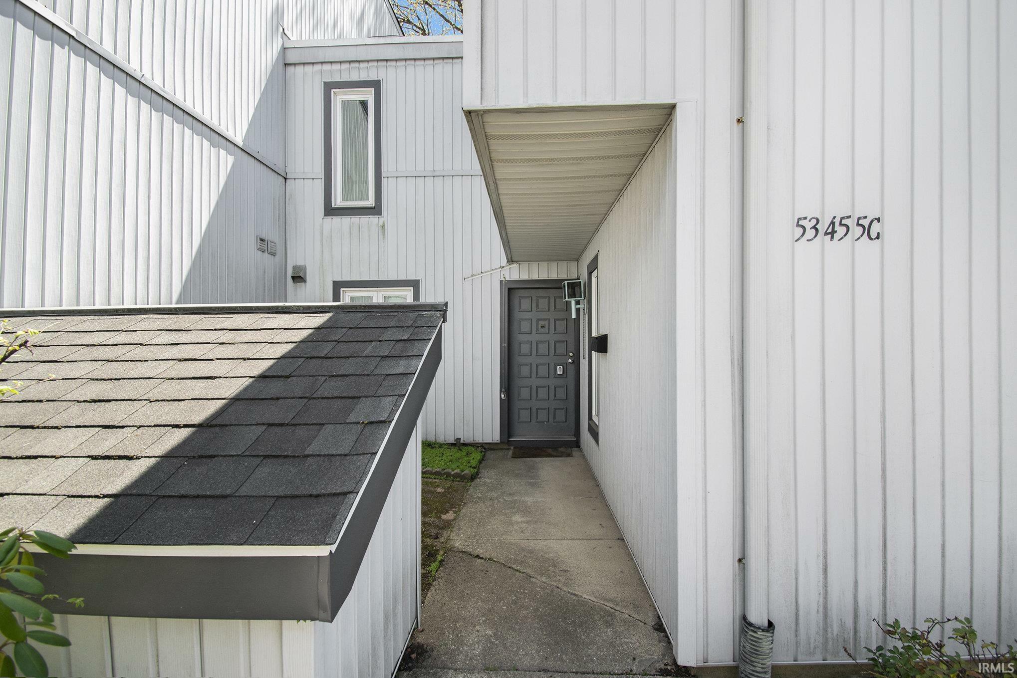 Property Photo: 53455 Stoneridge Street C IN 46637-5149