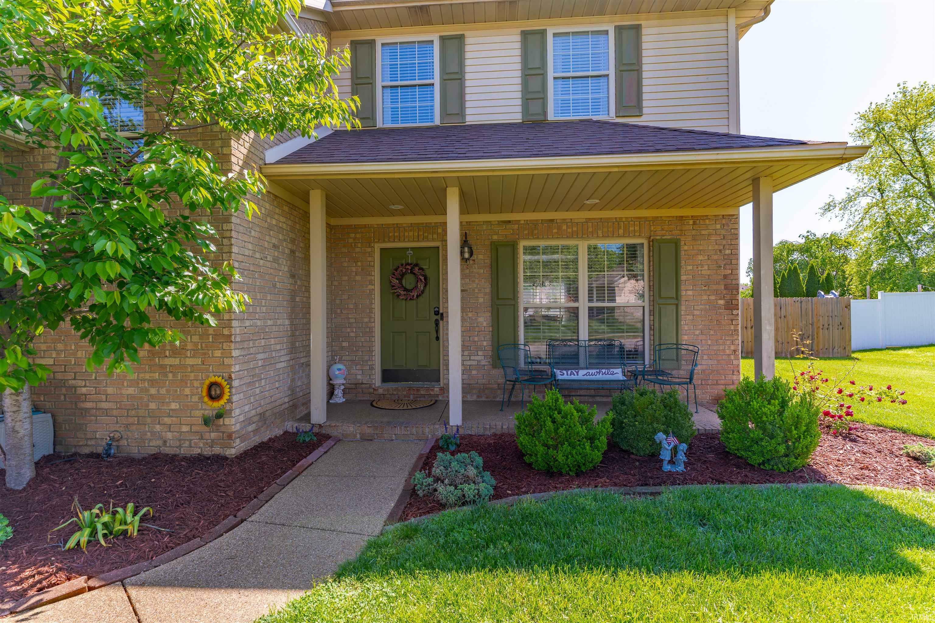 Property Photo: 4322 Hawthorne Drive IN 47630