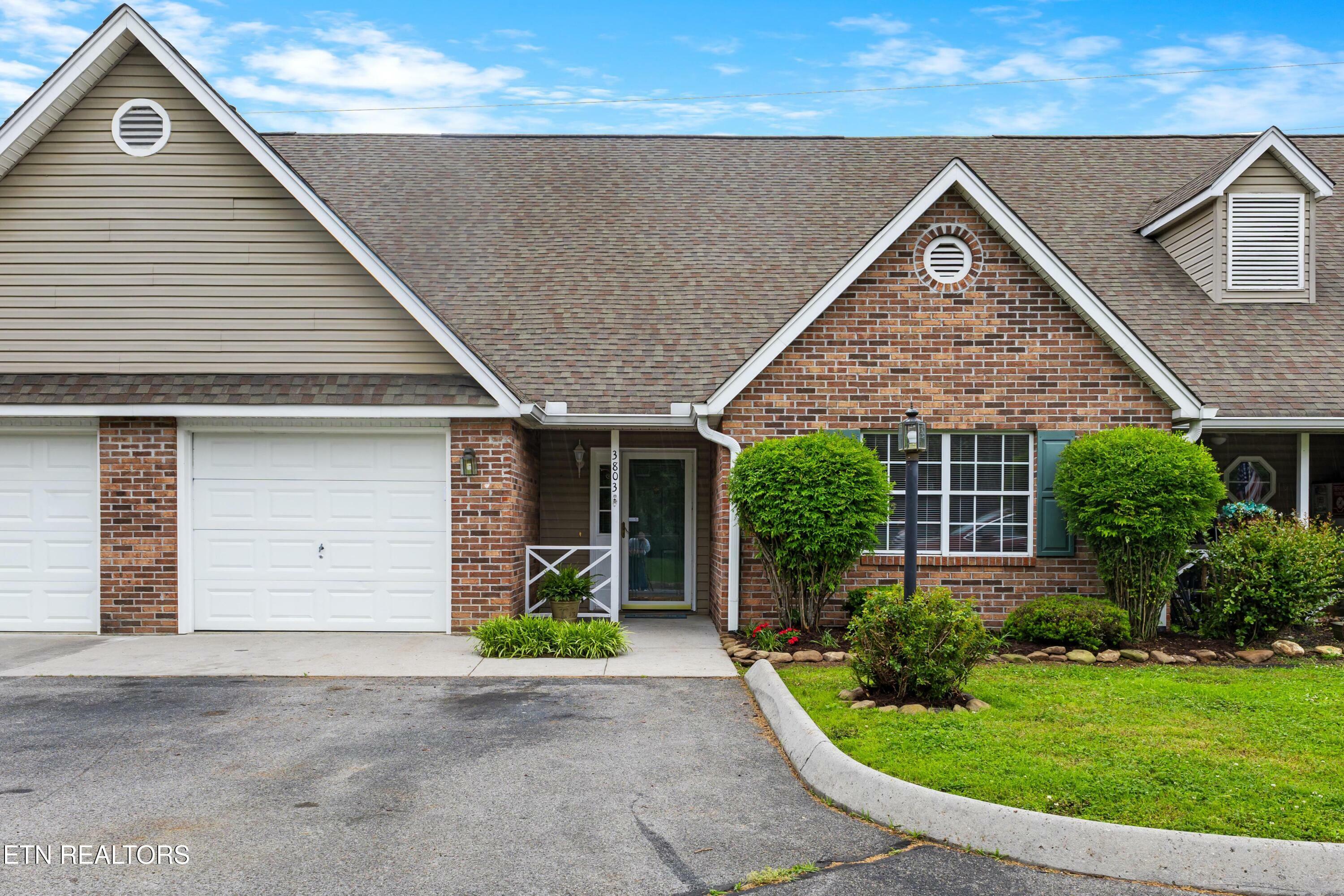 Property Photo: 3803 Valley Creek Way TN 37918