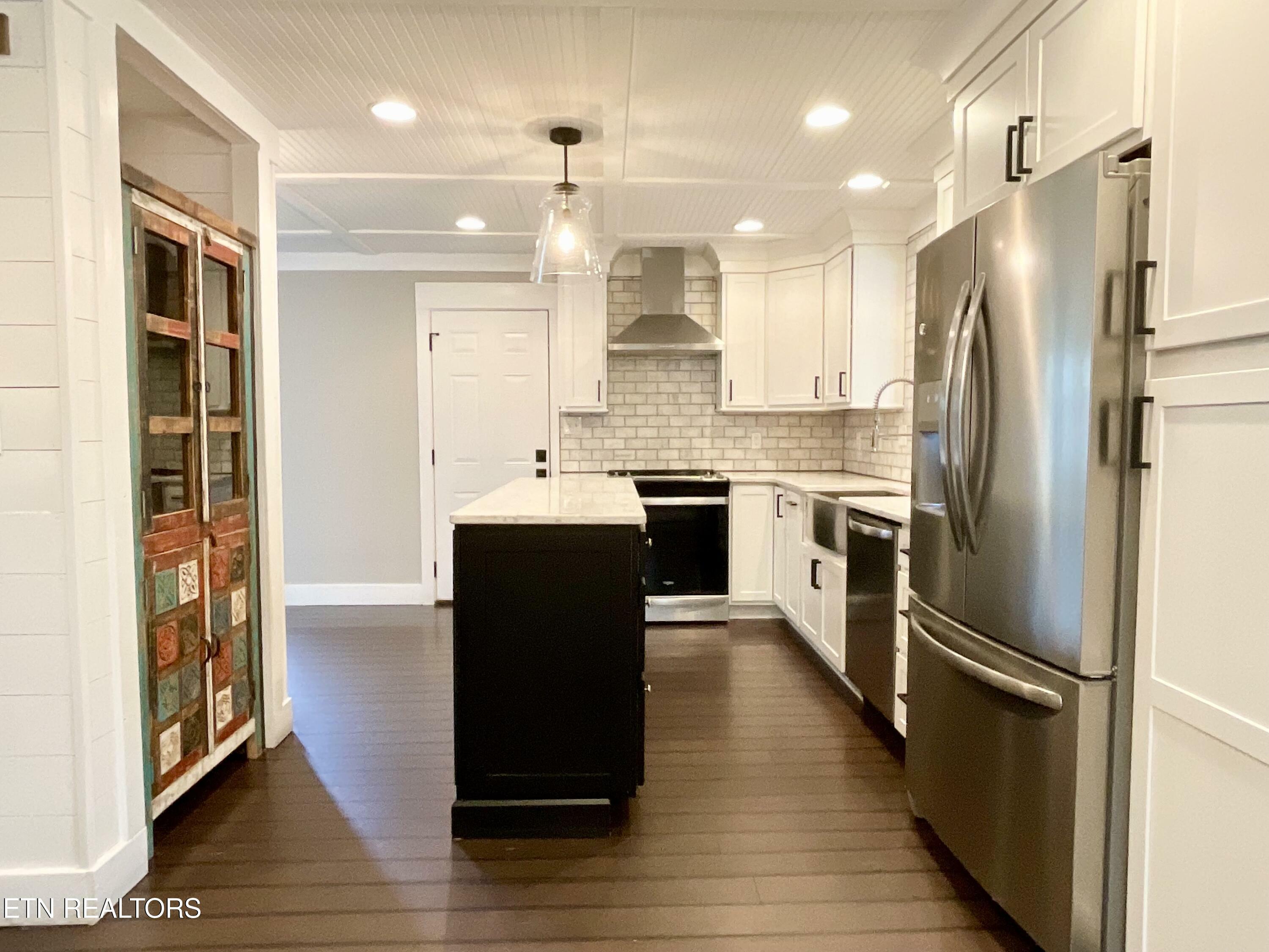 Property Photo: 101 Chancellors Lane 14 TN 37934