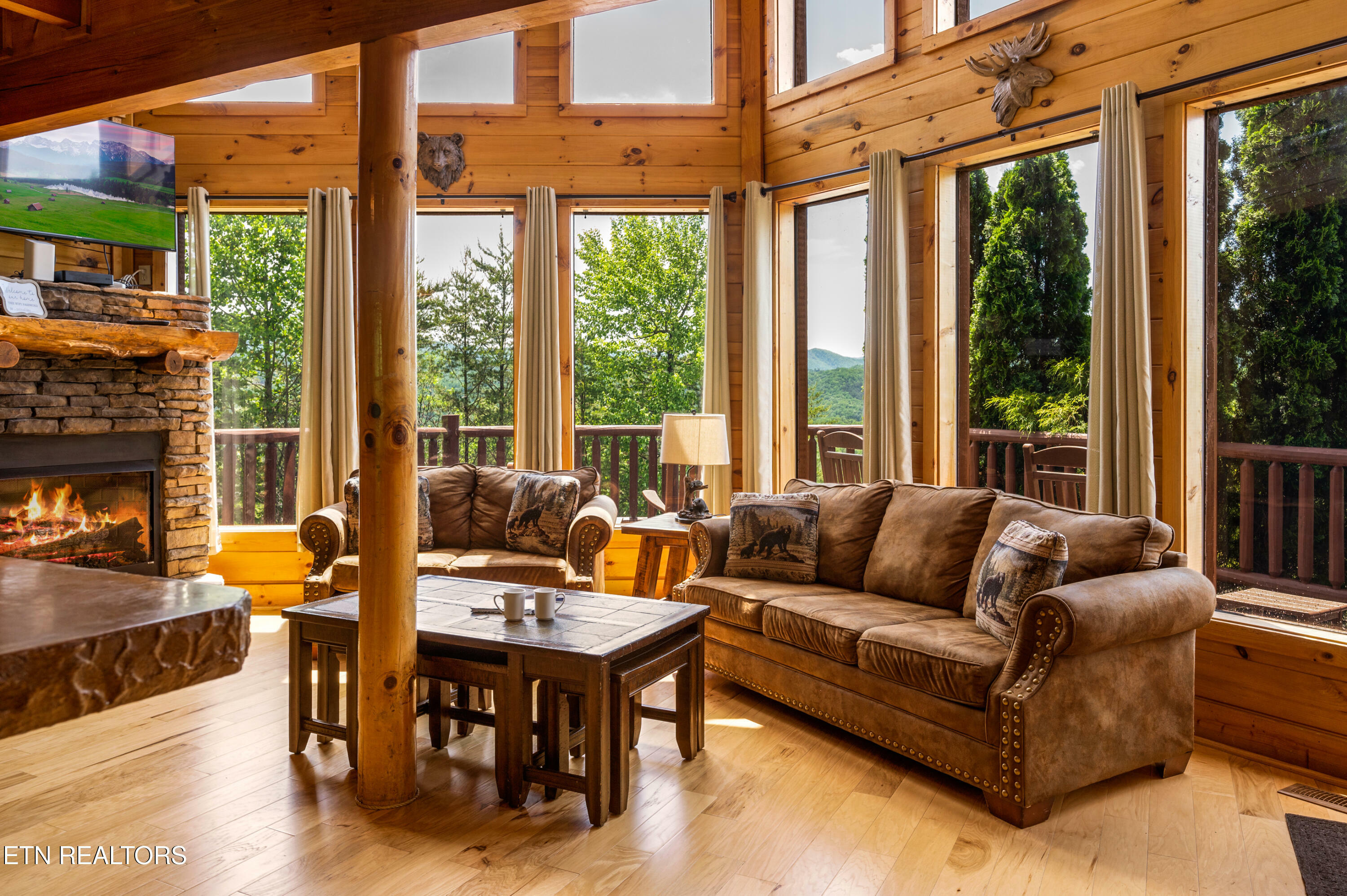 Property Photo: 2015 Delta Dawn Drive TN 37862